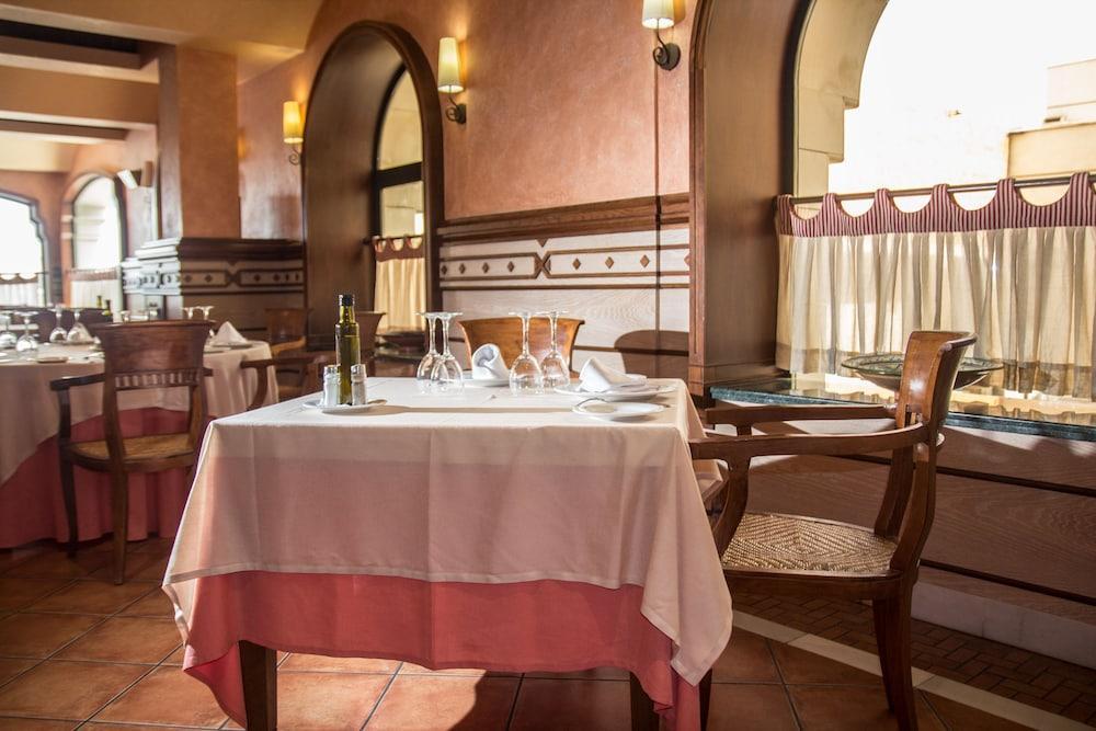 Hotel Abades Guadix Luaran gambar