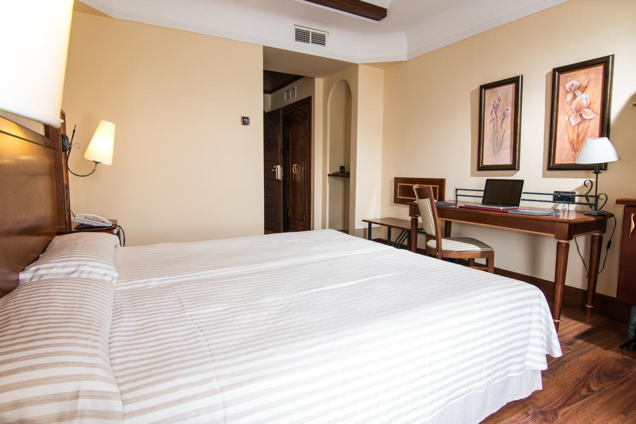 Hotel Abades Guadix Luaran gambar